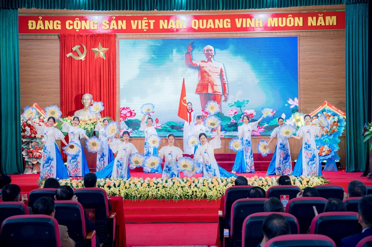 ÔNG NGÔ DUY BẢY ĐƯỢC BẦU LÀM CHỦ TỊCH HỘI CHỮ THẬP ĐỎ XÃ NỘI BÀI KHÓA I, NHIỆM KỲ 2026-2031
- Ảnh 3.