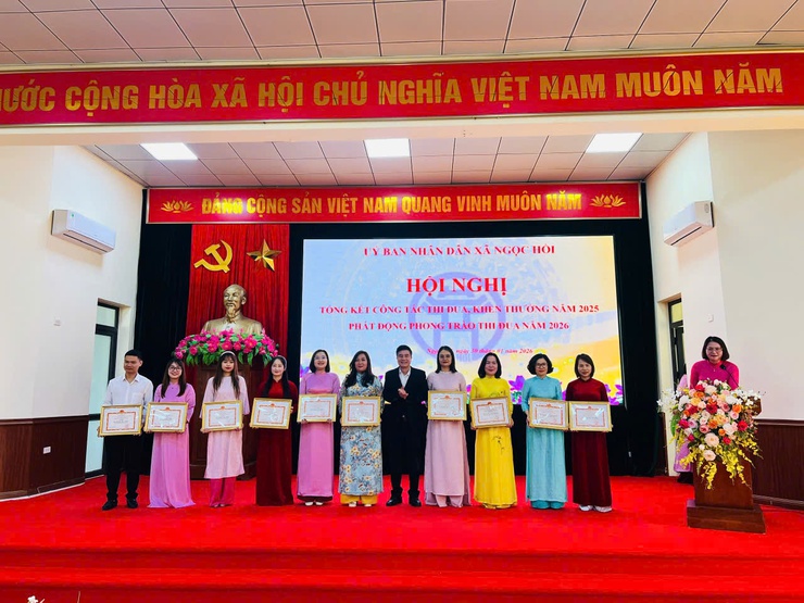 UBND xã Ngọc Hồi tổng kết công tác thi đua, khen thưởng năm 2025, phát động phong trào thi đua yêu nước năm 2026- Ảnh 6.