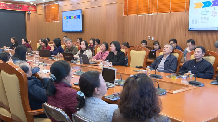 Xã Thanh Trì: Dự hội nghị trực tuyến Hướng dẫn sử dụng Giải quyết các thủ tục hành chính của Đảng trên môi trường mạng- Ảnh 2.