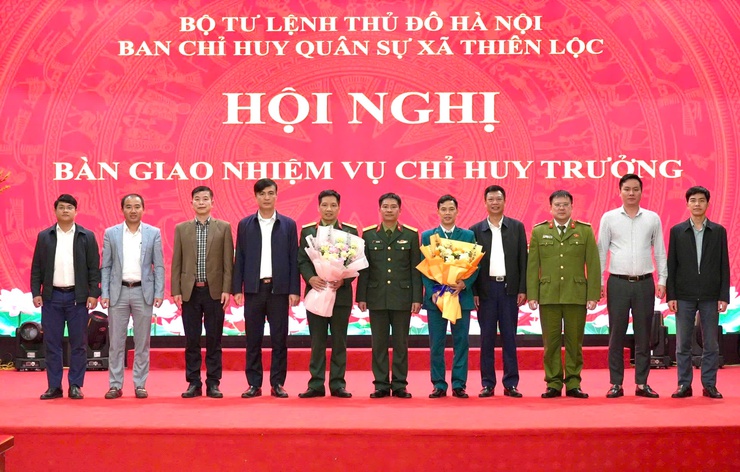 Hội nghị bàn giao nhiệm vụ Chỉ huy trưởng Ban chỉ huy quân sự xã Thiên Lộc- Ảnh 7.