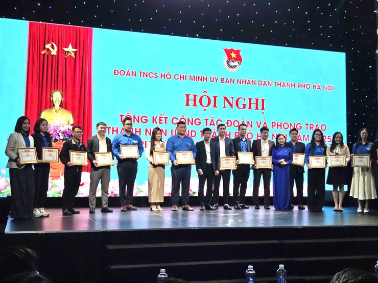 Tuổi trẻ Trung tâm Phục vụ hành chính công Thành phố Hà Nội: Dấu ấn nổi bật trong công tác Đoàn và phong trào thanh niên năm 2025- Ảnh 1.