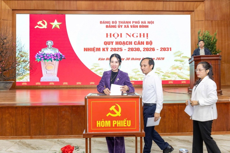 ĐẢNG ỦY XÃ VÂN ĐÌNH TỔ CHỨC HỘI NGHỊ QUY HOẠCH CÁN BỘ NHIỆM KỲ 2025-2030, 2026-2031- Ảnh 3.