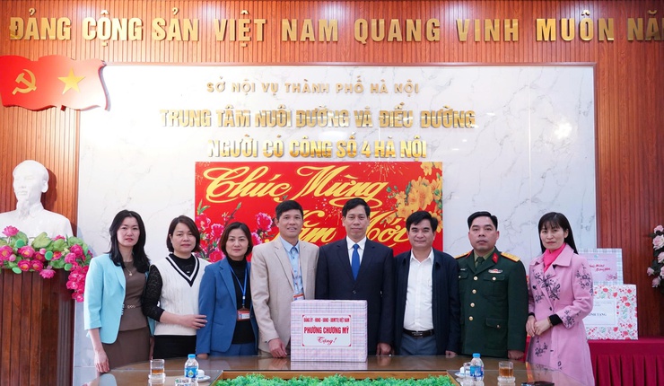 Đồng chí Vũ Ngọc Hòa thăm, tặng quà người có công và người cao tuổi nhân dịp Tết Nguyên đán Bính Ngọ 2026- Ảnh 7.