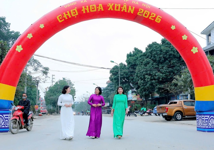 Chợ hoa Xuân Bính Ngọ 2026 xã Xuân Mai rộn ràng, thu hút đông đảo Nhân dân tham quan, mua sắm- Ảnh 6.