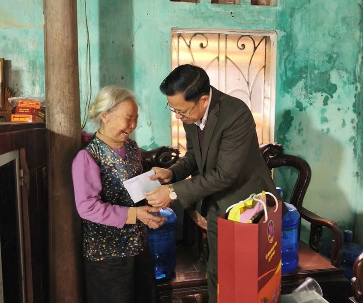 Lãnh đạo xã Mỹ Đức thăm, tặng quà nhân dịp Tết Nguyên Đán Bính Ngọ 2026- Ảnh 11.