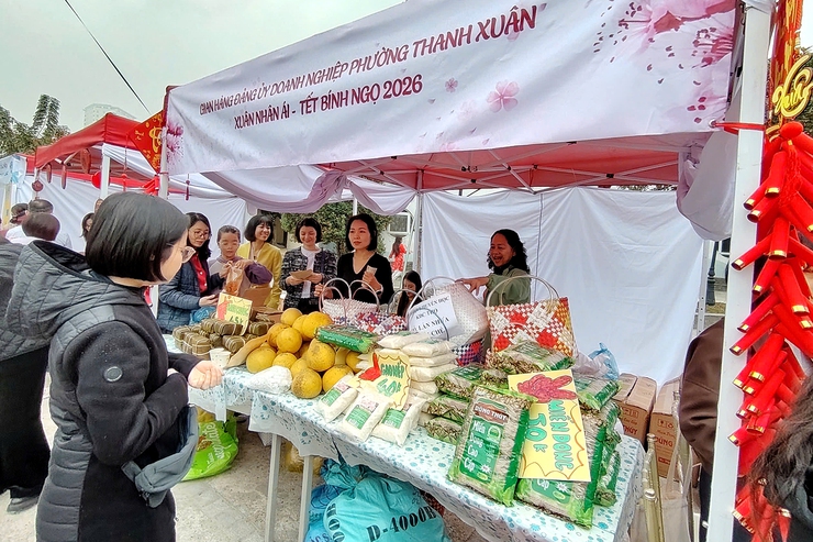 Rộn ràng các hoạt động trải nghiệm tại Ngày hội An sinh phường Thanh Xuân- Ảnh 24.