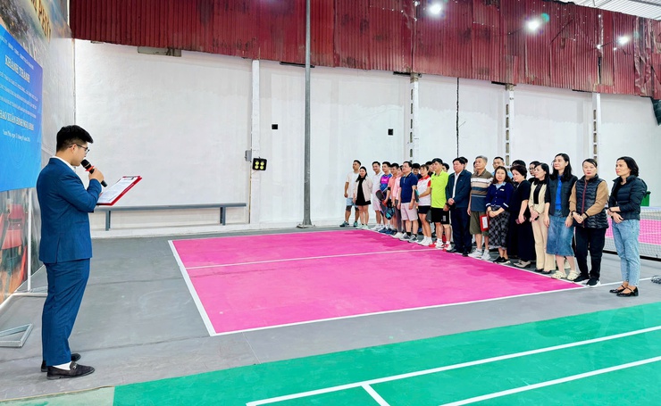 Xã Nam Phù khánh thành sân chơi thể thao – Điểm hẹn mới của phong trào Pickleball, Cầu lông cơ sở- Ảnh 1.