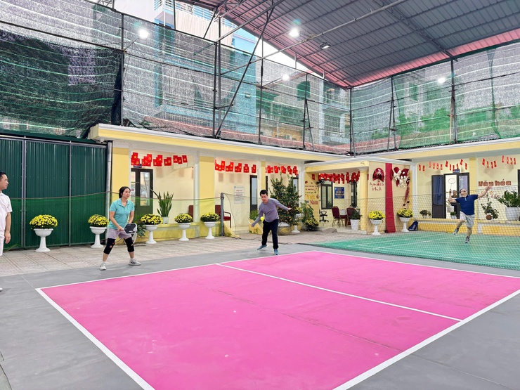 Xã Nam Phù khánh thành sân chơi thể thao – Điểm hẹn mới của phong trào Pickleball, Cầu lông cơ sở- Ảnh 9.