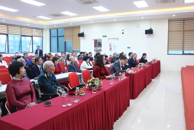 PHƯỜNG BA ĐÌNH TỔ CHỨC HỘI NGHỊ KỶ NIỆM 96 NĂM NGÀY THÀNH LẬP ĐẢNG CỘNG SẢN VIỆT NAM- Ảnh 2.