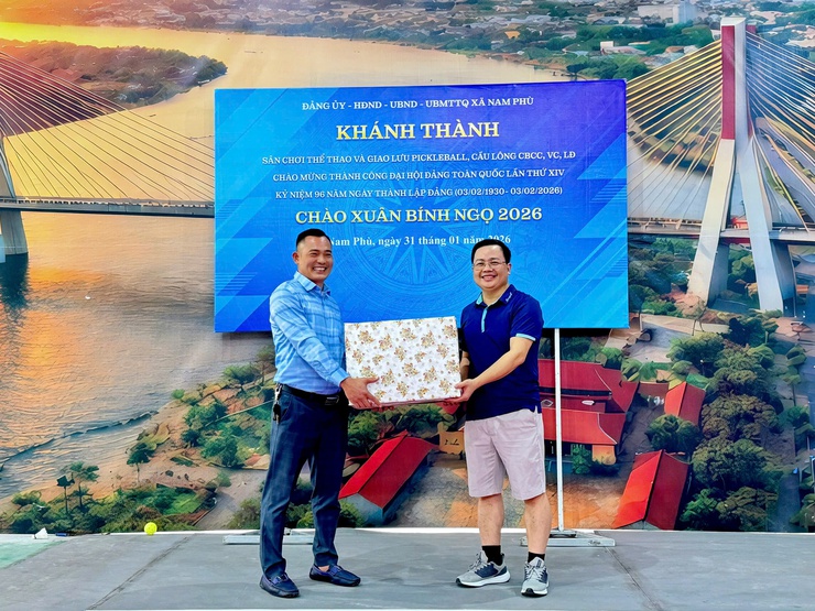 Xã Nam Phù khánh thành sân chơi thể thao – Điểm hẹn mới của phong trào Pickleball, Cầu lông cơ sở- Ảnh 5.