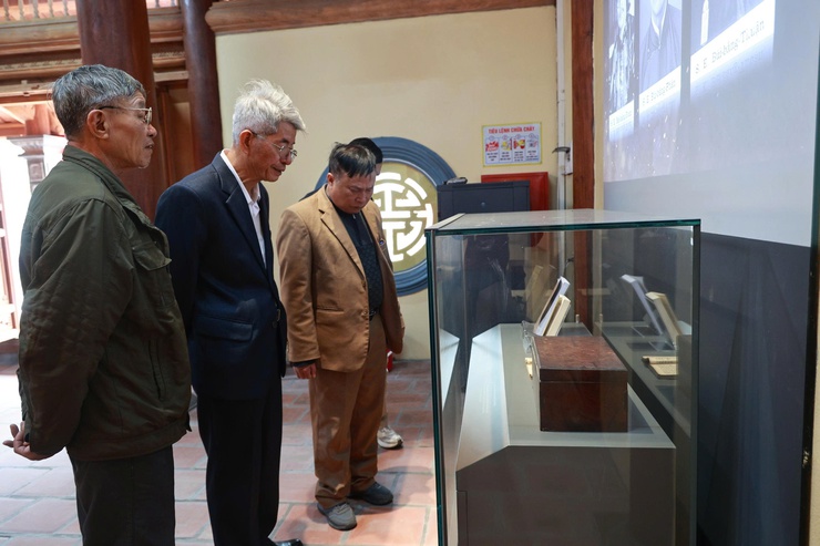 HỘI CỰU CÔNG AN NHÂN DÂN XÃ ƯNG THIÊN DÂNG HƯƠNG TẠI KHU LƯU NIỆM TRƯỞNG BAN THƯỜNG TRỰC QUỐC HỘI BÙI BẰNG ĐOÀN- Ảnh 9.