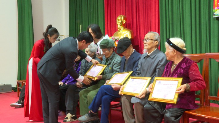 Xã Bát Tràng chúc thọ, mừng thọ 781 cụ cao niên dịp Xuân Bính Ngọ 2026- Ảnh 1.