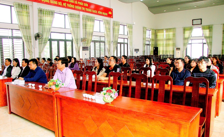 XÃ PHÚC SƠN TỔ CHỨC CHƯƠNG TRÌNH TẶNG QUÀ CHO HỌC SINH CÓ HOÀN CẢNH KHÓ KHĂN NHÂN DỊP TẾT NGUYÊN ĐÁN BÍNH NGỌ 2026- Ảnh 1.