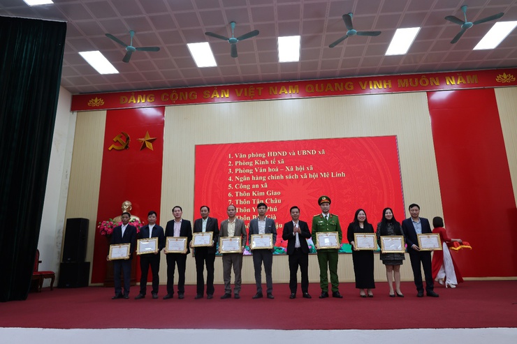 Xã Tiến Thắng tổ chức hội nghị tổng kết hoạt động tín dụng chính sách xã hội năm 2025

- Ảnh 3.