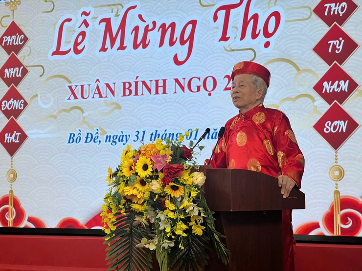 Phường Bồ Đề long trọng tổ chức “Lễ Mừng thọ Người cao tuổi nhân dịp xuân Bính Ngọ năm 2026”- Ảnh 5.