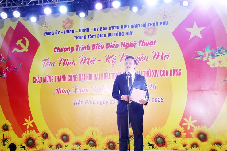 Trần Phú: tổ chức thành công chương trình nghệ thuật “Tầm nhìn mới, Kỷ nguyên mới”- Ảnh 3.