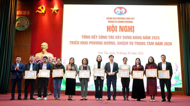 Đảng ủy UBND phường Sơn Tây tổng kết công tác năm 2025- Ảnh 3.