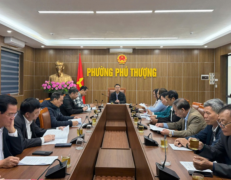 Phường Phú Thượng họp triển khai, lấy ý kiến góp ý kế hoạch tổ chức chương trình “Tết Quân Dân” Xuân Bính Ngọ 2026- Ảnh 1.