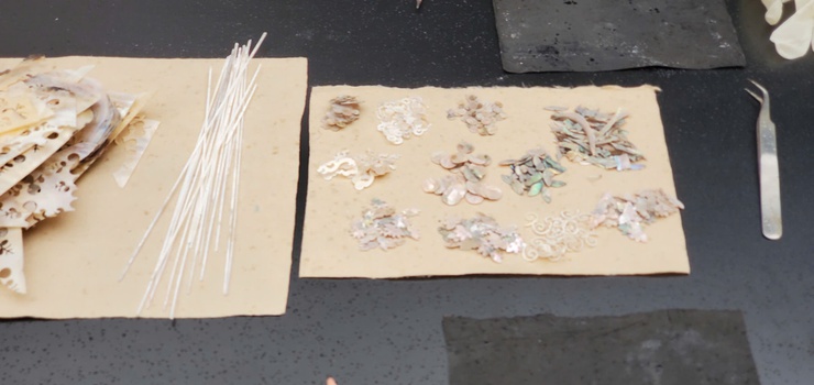 WORKSHOP TRẢI NGHIỆM SÁNG TẠO TRÊN CHẤT LIỆU GIẤY DÓ – ĐIỂM NHẤN TRONG CHUỖI HOẠT ĐỘNG “CHUYỆN ĐÌNH VŨ THẠCH VỚI TỔ NGHỀ CHẠM KHẢM”- Ảnh 4.