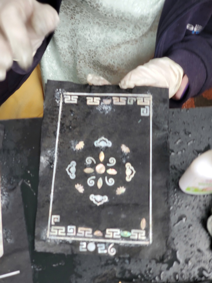 WORKSHOP TRẢI NGHIỆM SÁNG TẠO TRÊN CHẤT LIỆU GIẤY DÓ – ĐIỂM NHẤN TRONG CHUỖI HOẠT ĐỘNG “CHUYỆN ĐÌNH VŨ THẠCH VỚI TỔ NGHỀ CHẠM KHẢM”- Ảnh 14.