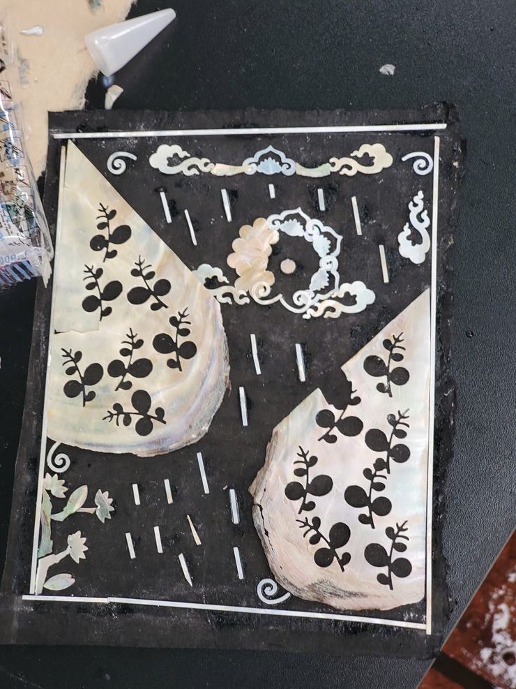 WORKSHOP TRẢI NGHIỆM SÁNG TẠO TRÊN CHẤT LIỆU GIẤY DÓ – ĐIỂM NHẤN TRONG CHUỖI HOẠT ĐỘNG “CHUYỆN ĐÌNH VŨ THẠCH VỚI TỔ NGHỀ CHẠM KHẢM”- Ảnh 17.