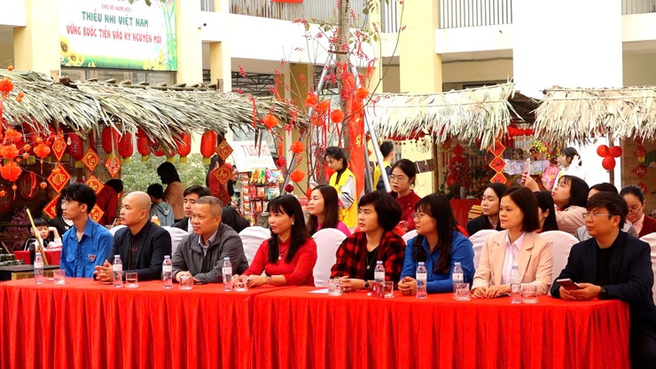 Trường THCS Cao Viên: Ấm áp "Tết yêu thương", lan tỏa giá trị văn hóa truyền thống- Ảnh 1.