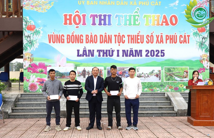 Phú Cát tổ chức Hội thi Thể thao vùng đồng bào dân tộc thiểu số lần thứ I năm 2025- Ảnh 31.