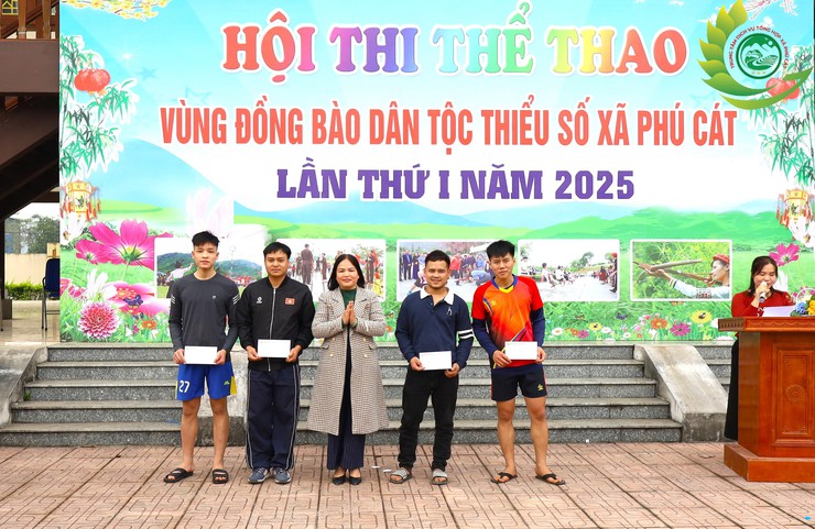 Phú Cát tổ chức Hội thi Thể thao vùng đồng bào dân tộc thiểu số lần thứ I năm 2025- Ảnh 32.