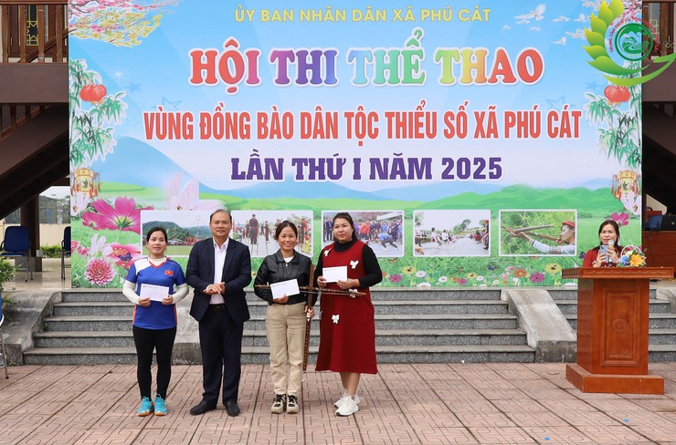 Phú Cát tổ chức Hội thi Thể thao vùng đồng bào dân tộc thiểu số lần thứ I năm 2025- Ảnh 37.