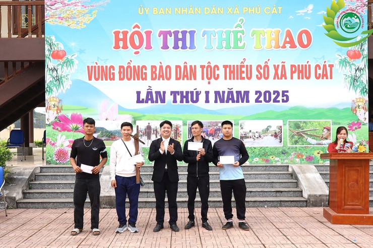 Phú Cát tổ chức Hội thi Thể thao vùng đồng bào dân tộc thiểu số lần thứ I năm 2025- Ảnh 38.