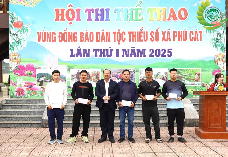 Phú Cát tổ chức Hội thi Thể thao vùng đồng bào dân tộc thiểu số lần thứ I năm 2025- Ảnh 39.