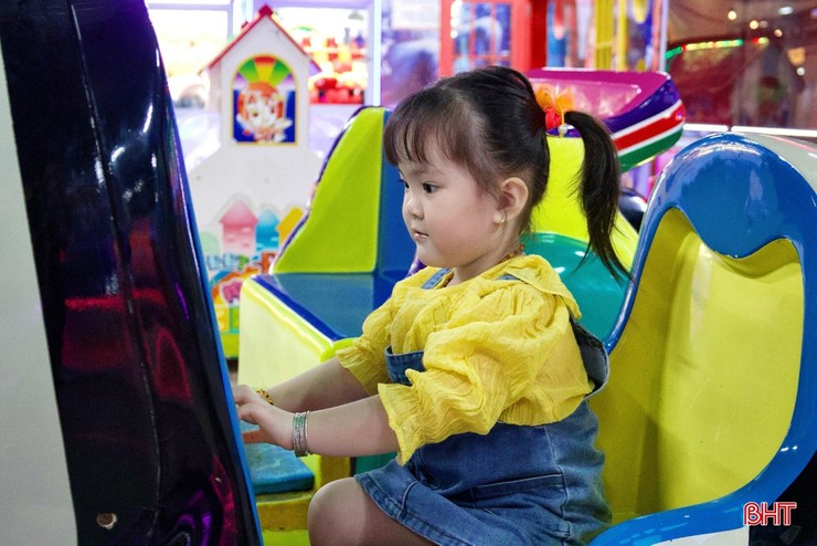 Đảm bảo an toàn vui chơi dịp Tết Dương lịch trên địa bàn xã Chuyên Mỹ

- Ảnh 3.