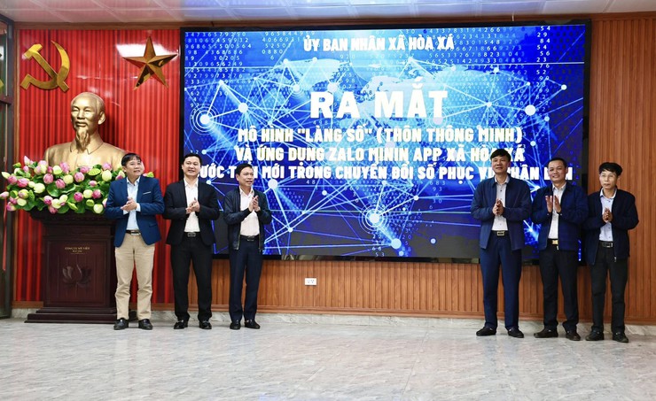 HÒA XÁ RA MẮT MÔ HÌNH “LÀNG SỐ” Ở CƠ SỞ VÀ ỨNG DỤNG ZALO MINI APP ĐỂ THÚC ĐẨY CHUYỂN ĐỔI SỐ CẤP XÃ- Ảnh 2.