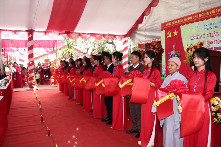 Lễ hội truyền thống và công trình Đền làng Thượng Tiết, biểu tượng của tinh thần yêu nước và sức mạnh đại đoàn kết toàn dân.- Ảnh 13.