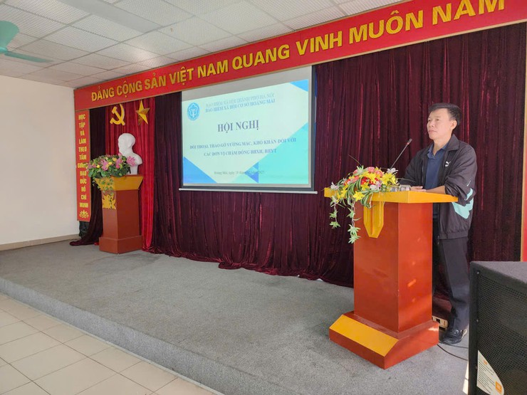 Bảo hiểm xã hội cơ sở Hoàng Mai tập trung đẩy mạnh công tác đốc thu, đốc nợ BHXH, BHYT, BHTN trên địa bàn - Ảnh 1.