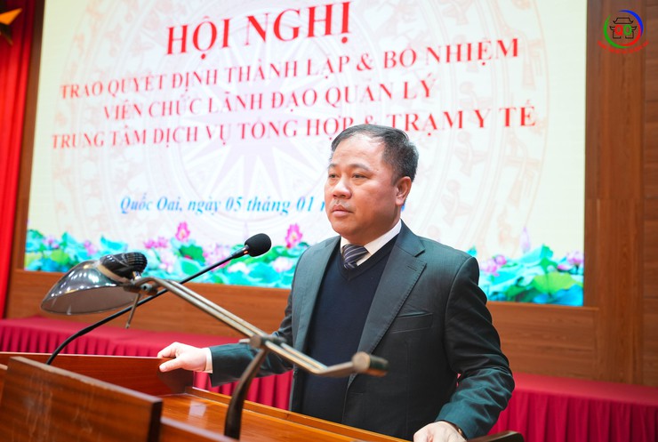 UBND xã Quốc Oai công bố Quyết định thành lập Trung tâm Dịch vụ tổng hợp và Trạm Y tế xã- Ảnh 12.