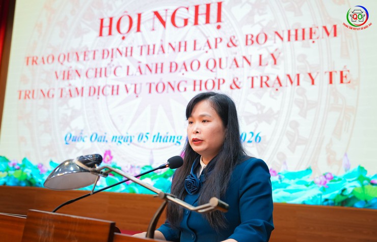 UBND xã Quốc Oai công bố Quyết định thành lập Trung tâm Dịch vụ tổng hợp và Trạm Y tế xã- Ảnh 2.