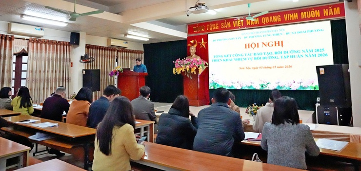Sơn Tây tổng kết công tác đào tạo, bồi dưỡng năm 2025- Ảnh 3.
