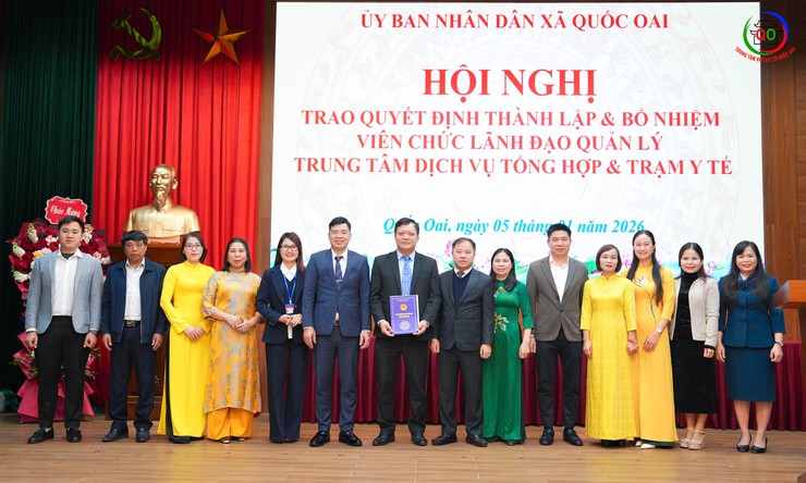 UBND xã Quốc Oai công bố Quyết định thành lập Trung tâm Dịch vụ tổng hợp và Trạm Y tế xã- Ảnh 3.