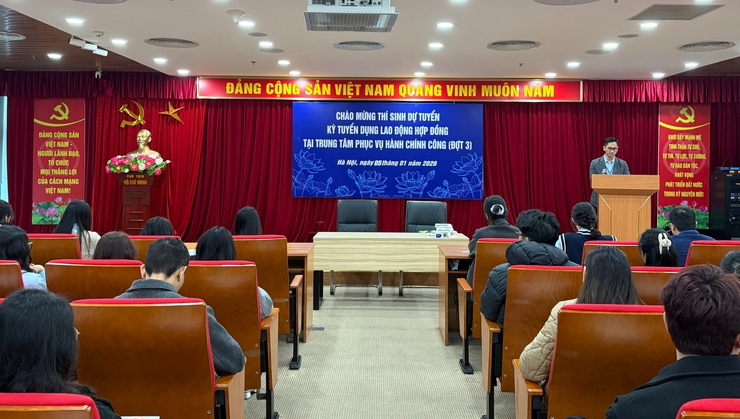 Trung tâm Phục vụ hành chính công thành phố Hà Nội tổ chức vòng 1 kỳ đánh giá, xét tuyển lao động hợp đồng đợt 3 năm 2025- Ảnh 3.