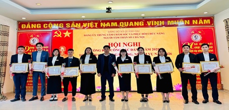Hội nghị tổng kết công tác Đảng năm 2025 triển khai phương hướng nhiệm vụ năm 2026- Ảnh 2.
