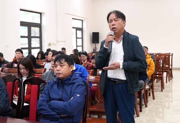 Đảng uỷ, HĐND, UBND, Ủy ban MTTQ xã Bát Tràng tổ chức Hội nghị liên tịch lấy ý kiến cử tri nơi công tác đối với người được dự kiến giới thiệu ứng cử đại biểu HĐND xã Bát Tràng khóa XXII, nhiệm kỳ 2026–2031- Ảnh 2.