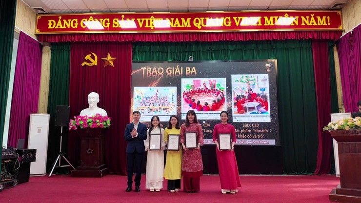 Hội nghị tuyên dương, khen thưởng, trao giải các cuộc thi lĩnh vực Văn hóa – Xã hội năm 2025- Ảnh 18.