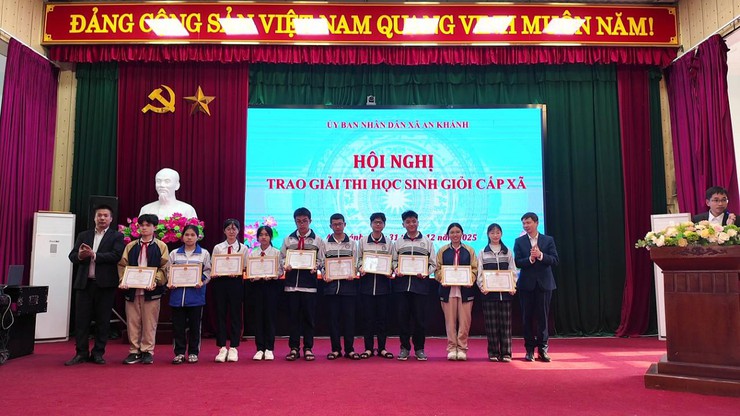 Hội nghị tuyên dương, khen thưởng, trao giải các cuộc thi lĩnh vực Văn hóa – Xã hội năm 2025- Ảnh 25.