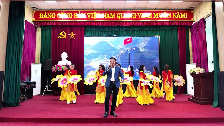 Hội nghị tuyên dương, khen thưởng, trao giải các cuộc thi lĩnh vực Văn hóa – Xã hội năm 2025- Ảnh 3.