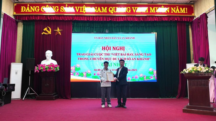 Hội nghị tuyên dương, khen thưởng, trao giải các cuộc thi lĩnh vực Văn hóa – Xã hội năm 2025- Ảnh 7.