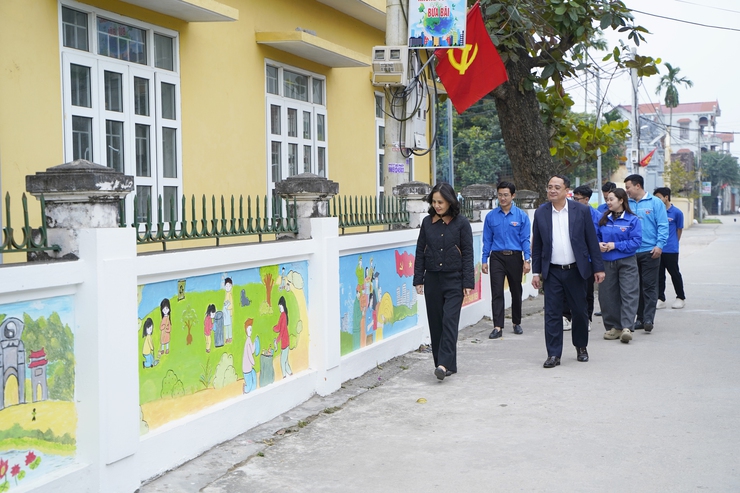 Đoàn thanh niên xã Chuyên Mỹ khánh thành công trình tranh bích hoạ- Ảnh 3.