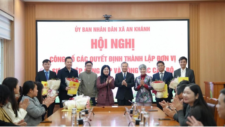 Hội nghị công bố các quyết định thành lập đơn vị sự nghiệp công lập và công tác cán bộ- Ảnh 1.