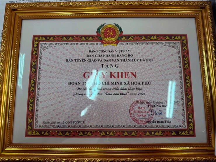 Đoàn Thanh niên xã Hòa Phú vinh dự được Ban Tuyên giáo và Dân vận Thành ủy Hà Nội tặng Giấy khen- Ảnh 2.