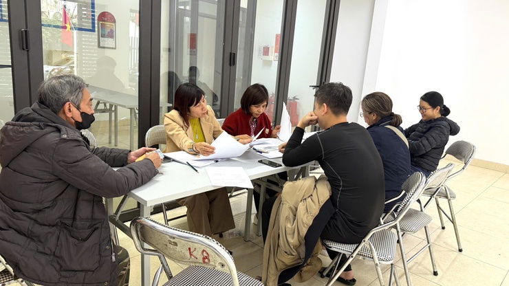 Phường Ngọc Hà chi trả quà bằng tiền mặt theo Nghị quyết số 418/NQ-CP- Ảnh 1.